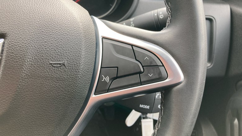 Dacia Duster 1.0 TCe 100 Comfort 5dr Bi Fuel Estate